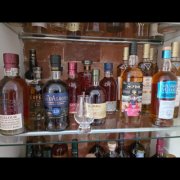 Whisky verzameling +/- 70 flessen