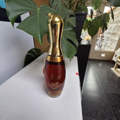 Beam's Pin Bottle 6YO Kentucky Straight Bourbon Whisky in Bowling Pin Decanter - 1960s (43%, 70cl)